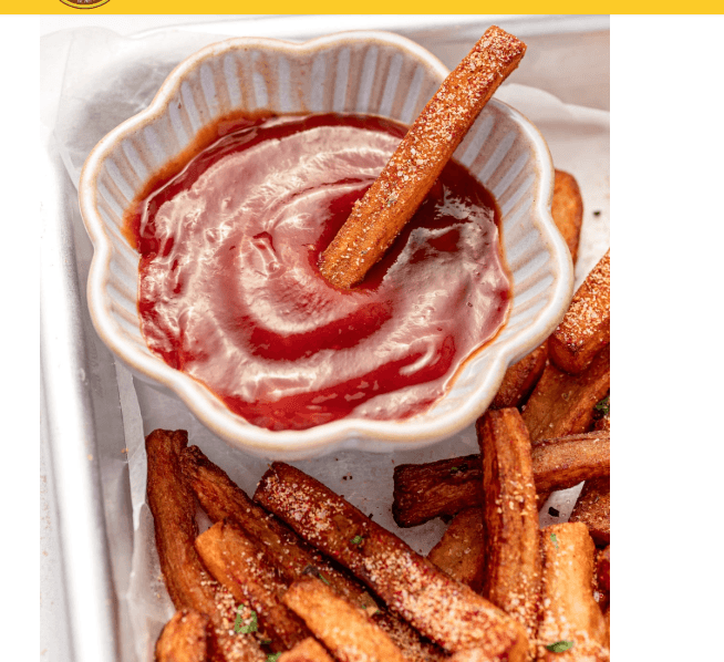 Crispy golden fries served with ketchup — Frozen Hub air fryer snacks for kids in Pakistan